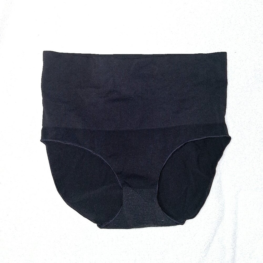 SPANXshape Everyday Shaping panties